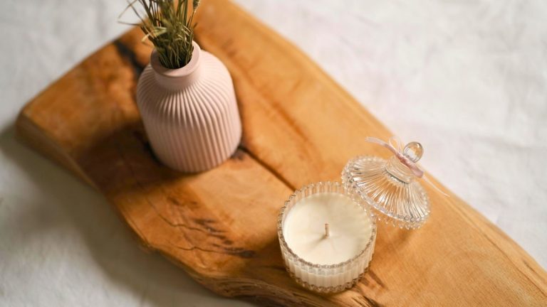 budget friendly home decor that looks expensive like vases, candles, and trays