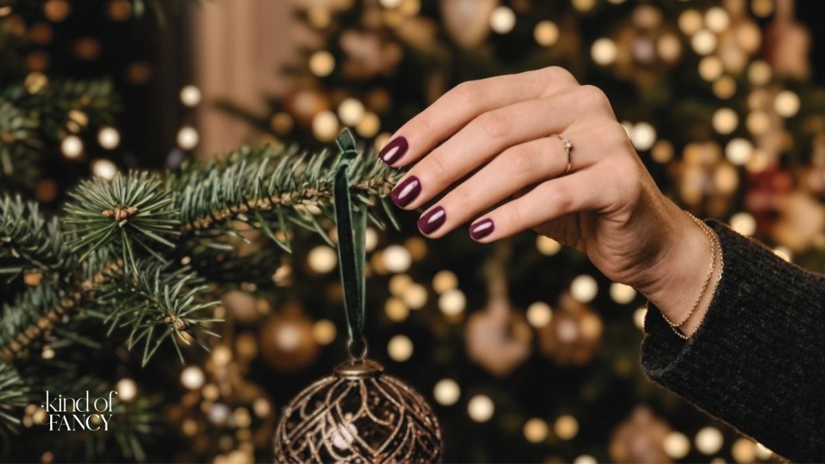 classy christmas nail colors for the holiday season